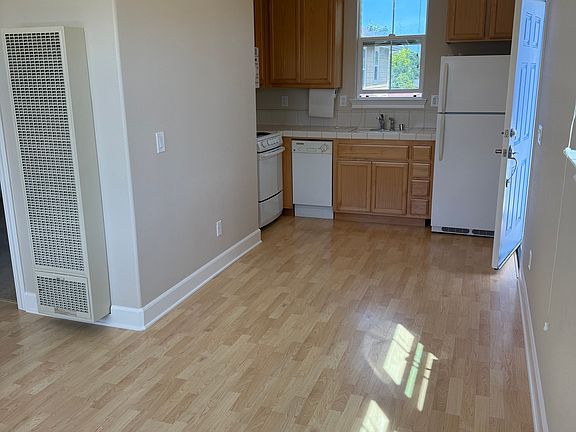 3rd image of 2465 Prairie Ln