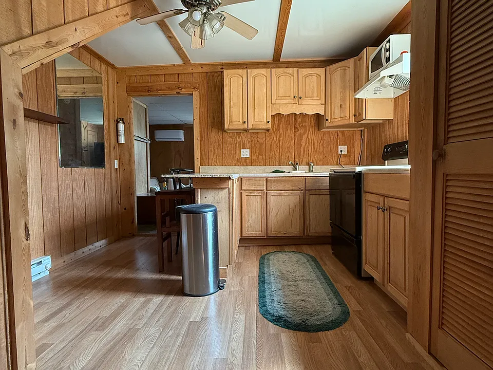 1437 County Line Rd