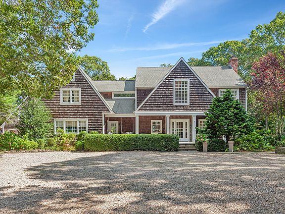 2nd image of 9 Lauras Ln