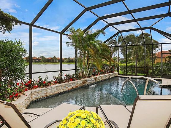 4th image of 2426 Vaccaro Dr