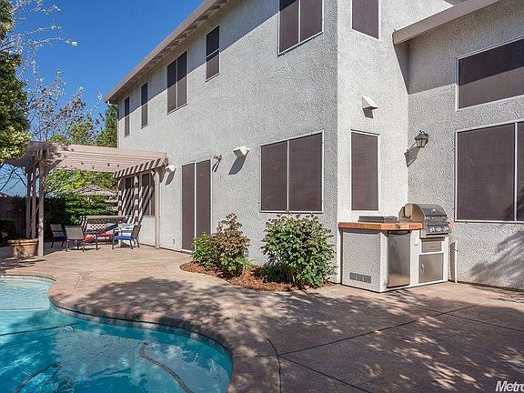 4th image of 324 Toscano Ct