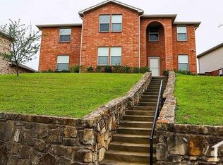 1004 Cavern Dr, Mesquite, TX 75181