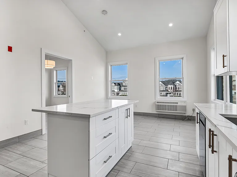 18-20 4th Ave #103 — Photo 8