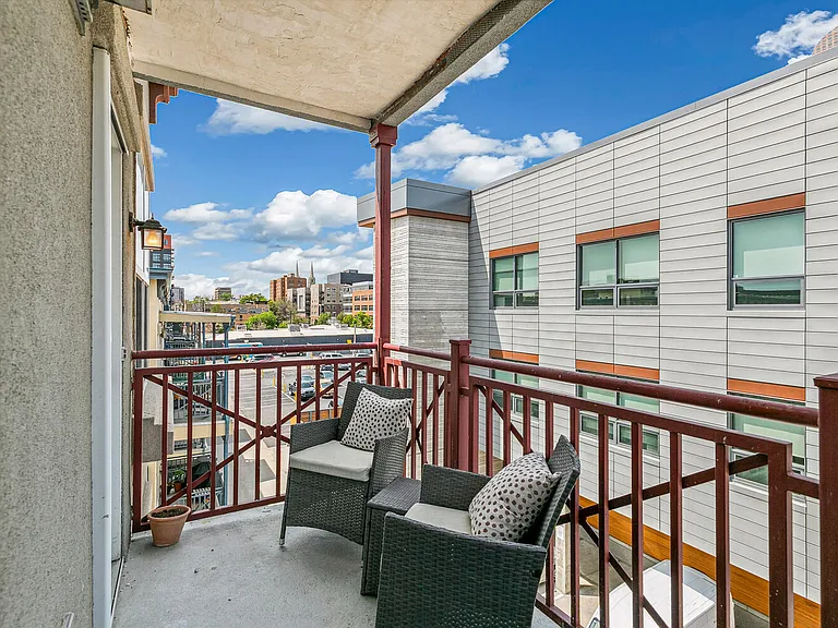 1767 N Pearl St #308 — Photo 11