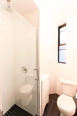 Rented by Pink Stone Realty LLC | media 16