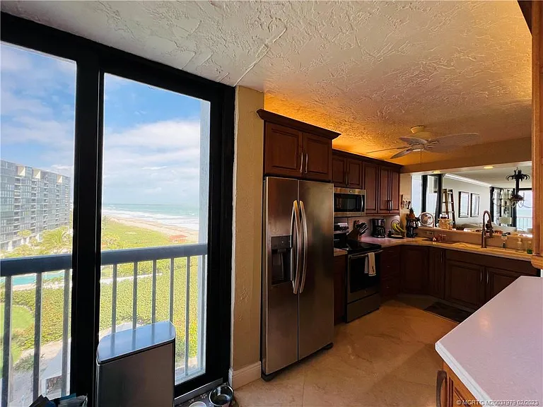 10600 S Ocean Dr #701 — Photo 14