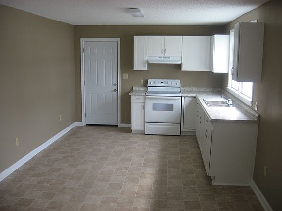 4th image of 1615C Ledet St