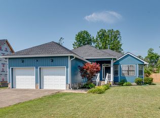 2119 Peterson Dr, Chattanooga, TN 37421