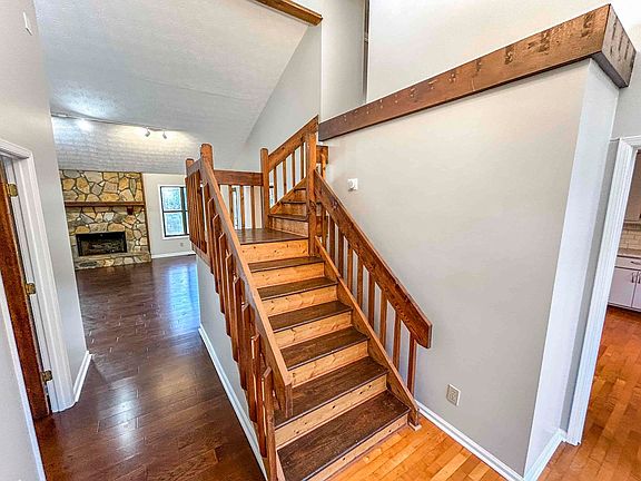 2nd image of 3468 Cedar Valley Ct SE