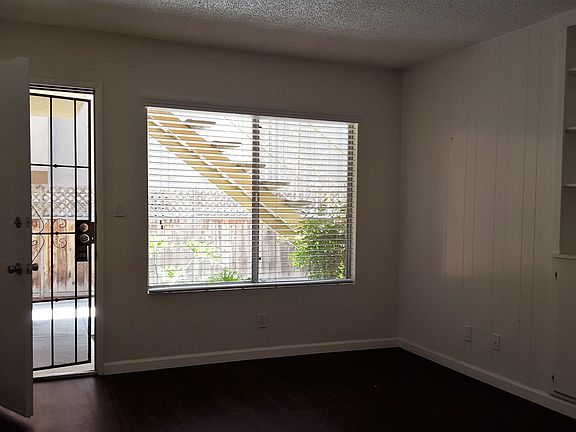 2nd image of 1663 Diamond St APT 3