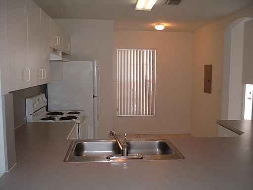5th image of 988 Summit Lake Dr #1