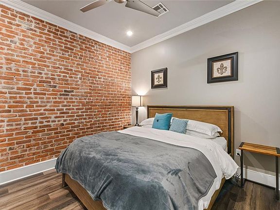 2nd image of 628 Baronne St APT 302