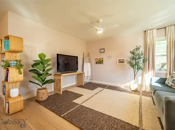 810 N 11th St, Livingston, MT 59047