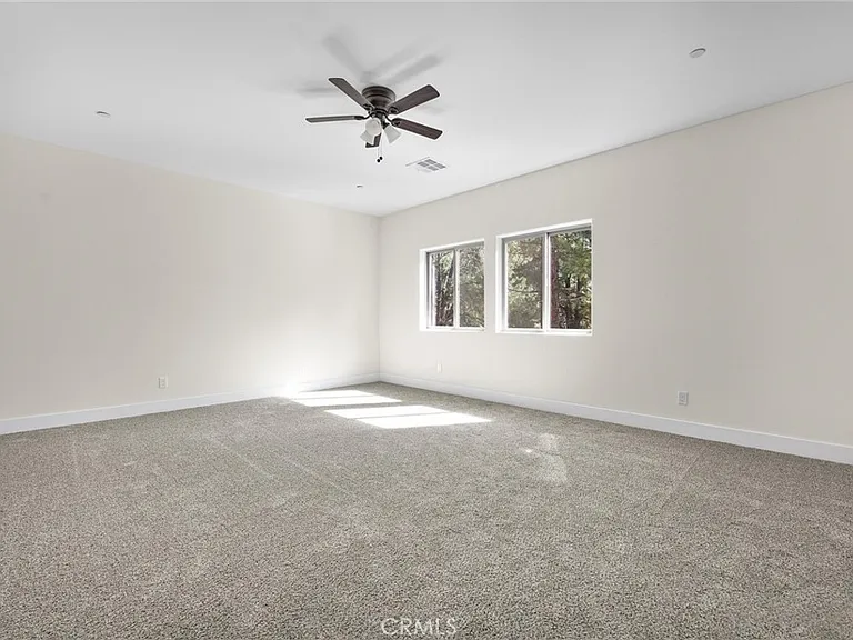 1813 Woodland Dr — Photo 35