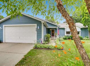 608 N Lyle Ave, Elgin, IL 60123