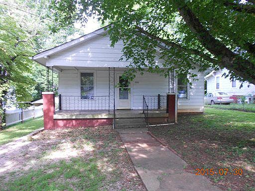 1st image of 3502 SE Oak Grove St