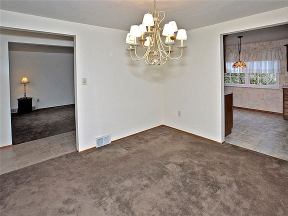 5th image of 535 Idaho Ave