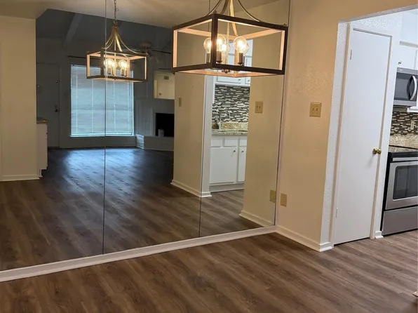 1100 Augusta Dr APT 46, Houston, TX 77057