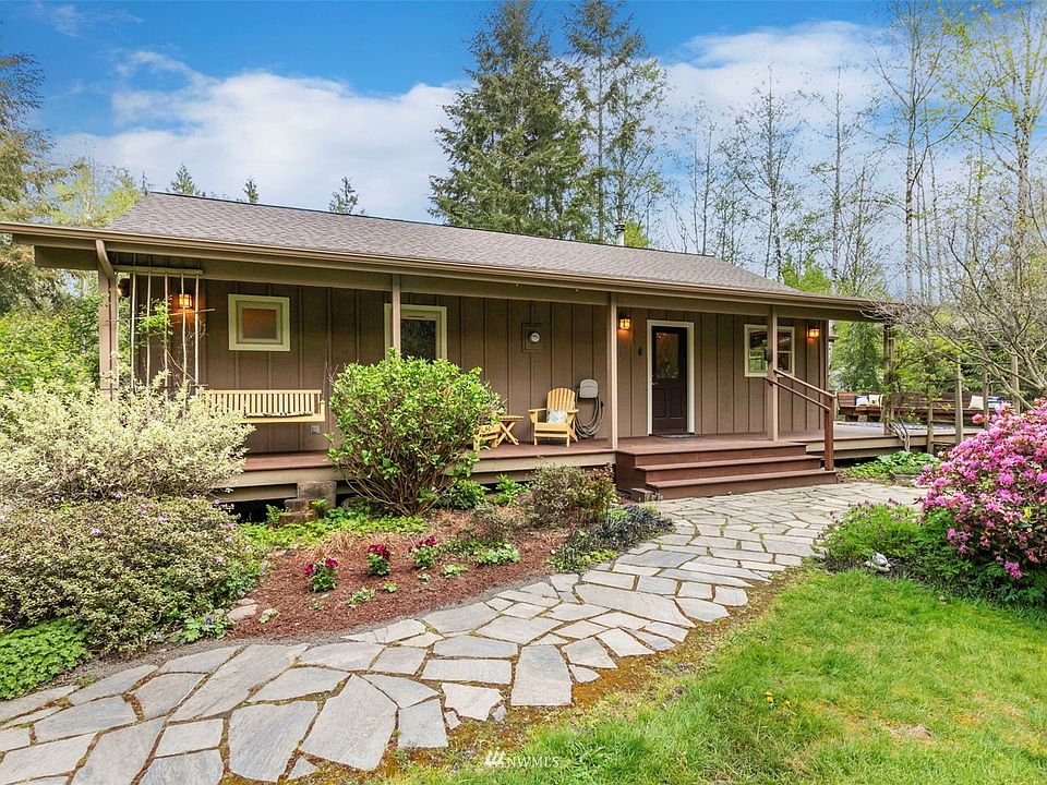 1st image of 20438 NE Pond View Lane