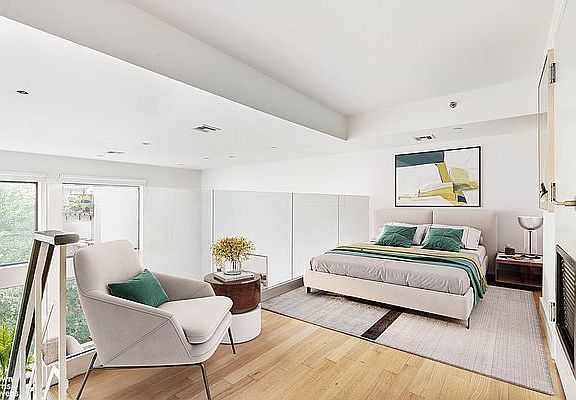 4th image of 342 Bond St #3C