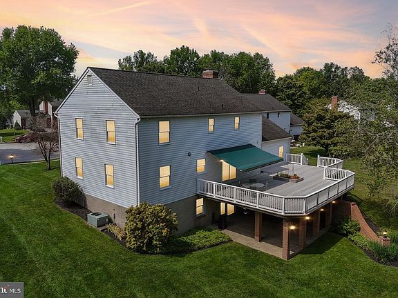 4th image of 3821 Graceland Ct