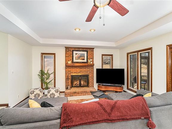 3rd image of 3515 Cherry Hill Dr