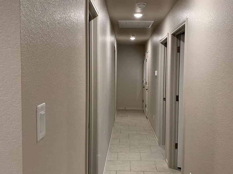 2432 FM 1113 — Photo 29