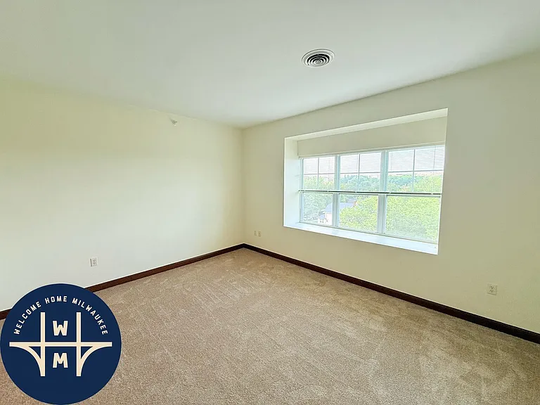 6330 W Greenfield Ave #409 — Photo 11