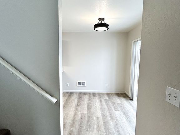 5th image of 5760-5762 Glenridge Way #5764