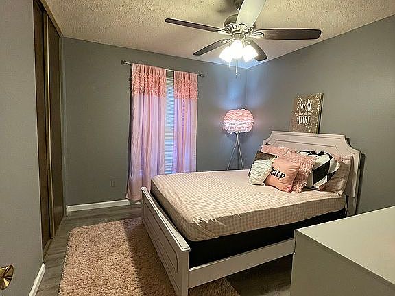 4th image of 12671 Forestedge Dr