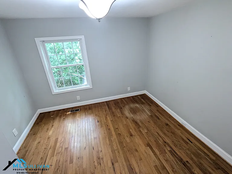 531 Lakeshore Dr — Photo 9