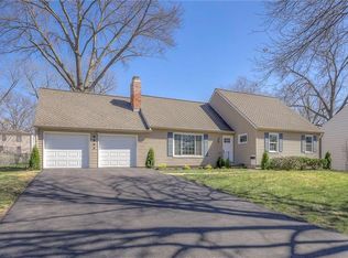 9533 Roe Ave, Overland Park, KS 66207