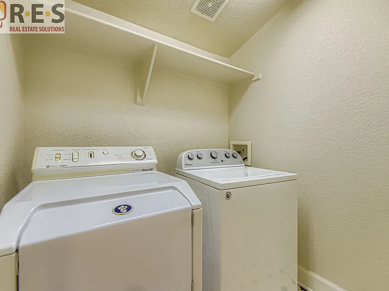 2695 S University Blvd — Photo 2