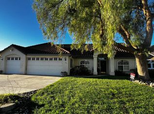 241 Bundeson Dr, Hollister, CA 95023