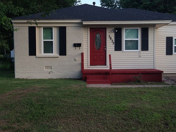 2nd image of 3832 SE 24th St