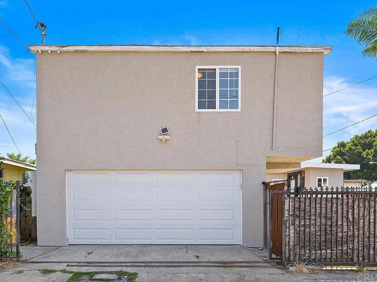 3652 44th St — Photo 3