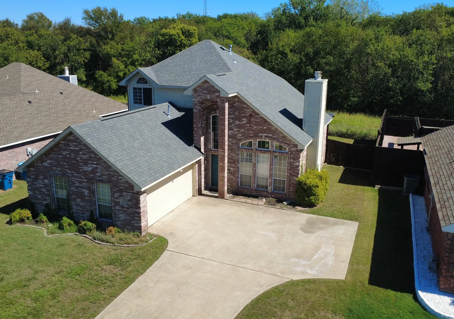 Special: $1,200 off First Month Rent! | Charming 3-Bed Home with Vaulted Ceilings, Big Backyard &... — Photo 1