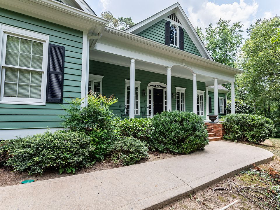 2nd image of 6 Creek Side Way SW