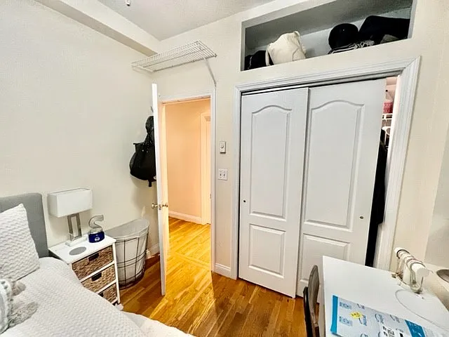 3 bed, 9999 sqft, $4,995 — Photo 3