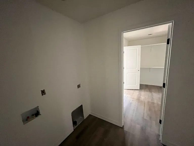 926 S Pindall Ln — Photo 13