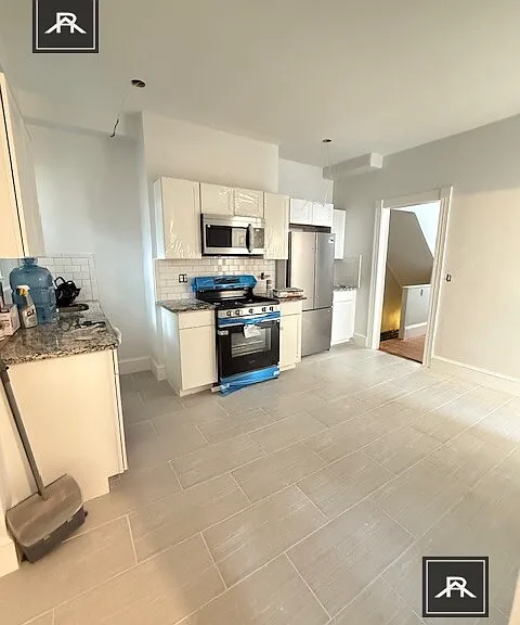 14 Quint Ave #1 — Photo 2