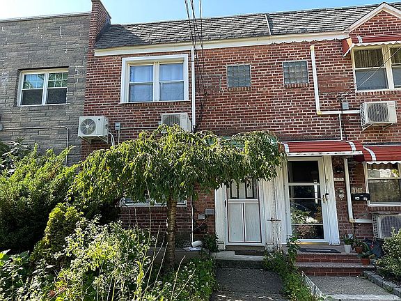 2nd image of 10-16 117th St