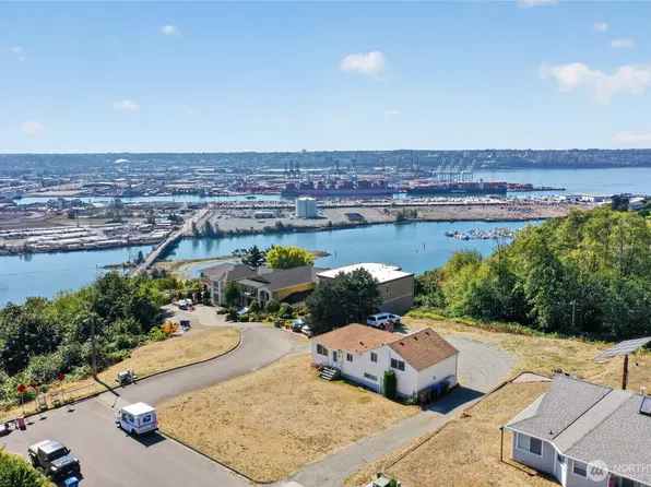 2914 44th Avenue NE, Tacoma, WA 98422