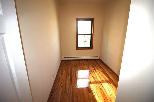 Rented by Realty Nerd | media 11