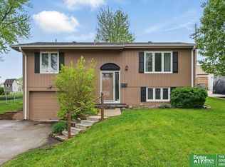 7212 S 78th St, La Vista, NE 68128