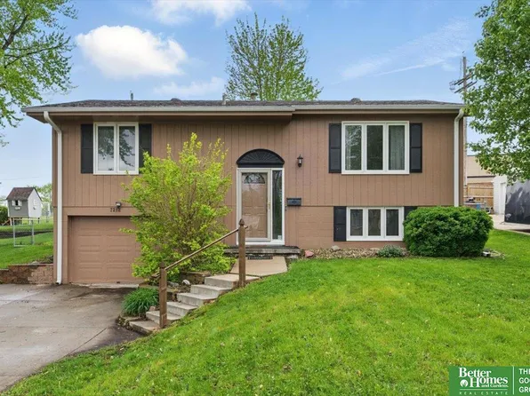 7212 S 78th St, La Vista, NE 68128