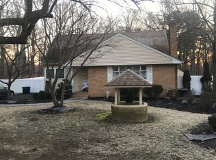 238 Pease Rd, Manalapan, NJ 07726