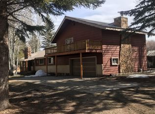 99 Riverside Rd, Pinedale, WY 82941