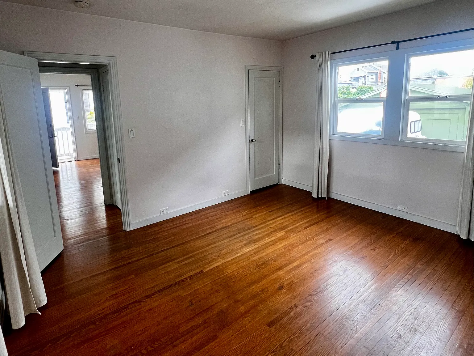 1 bed, 530 sqft, $2,200 — Photo 3