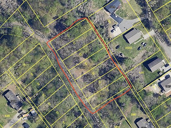 2nd image of 3436 Divide St